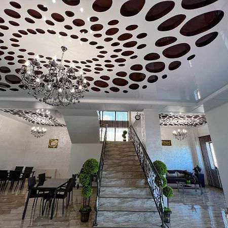 Motel Infinit Targu Jiu Ngoại thất bức ảnh