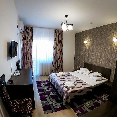 Motel Infinit Targu Jiu Ngoại thất bức ảnh